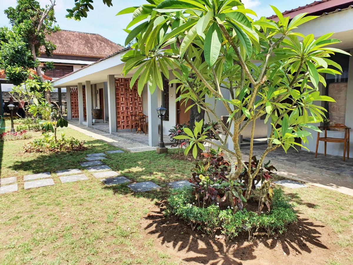 Agung Hotel
